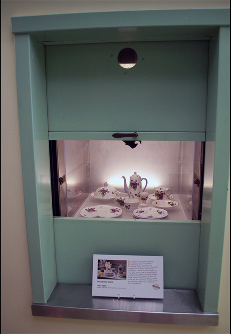 Thang Máy Tải Thực Phẩm