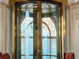 Thang Máy Tròn Vách Kính