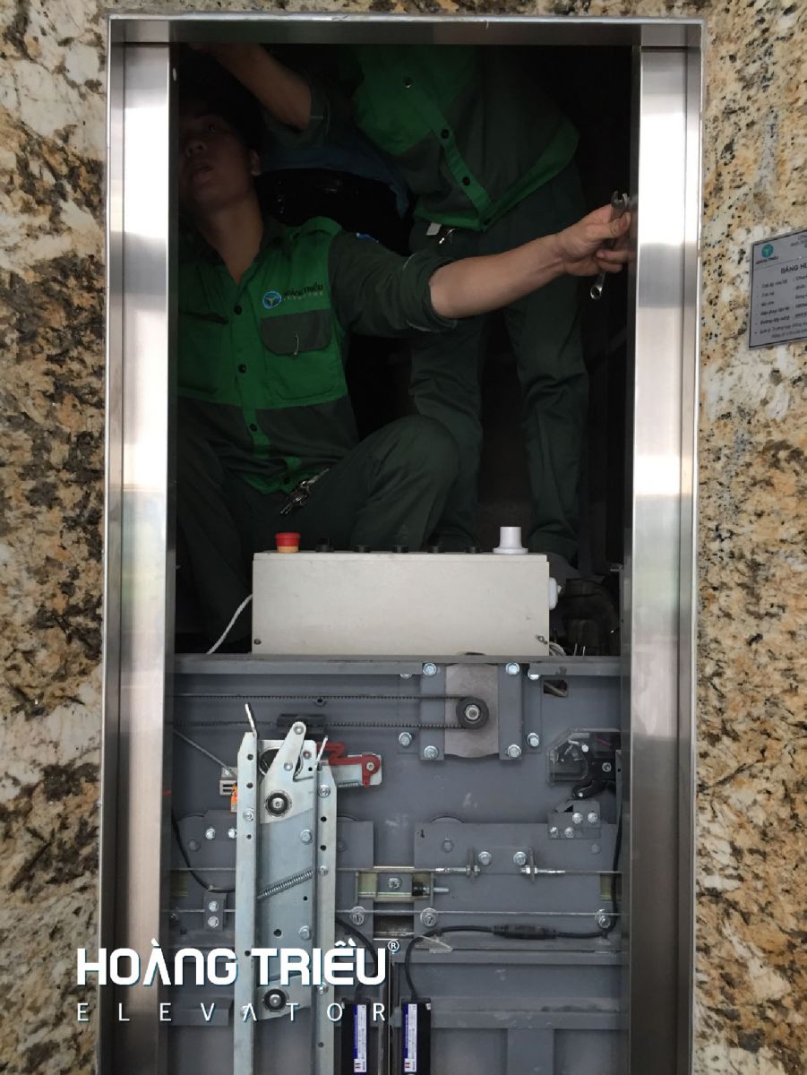 Dịch vụ bào trì thang máy toàn diện cua Hoàng Triều - thang máy Hoàng Triều